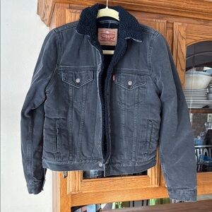 Levi's Black Jean Jacket Timeless Denim Essential